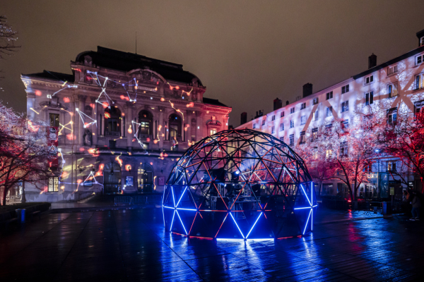 Synergetics - Place des Célestins